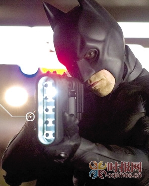 “蝙蝠侠”高科技装备升级战衣战靴一览无遗(图)