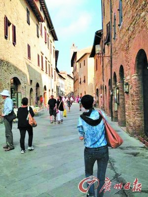 �¿���ʾ������磺�°����������ӹ���ħ�ƣ�ͼ��