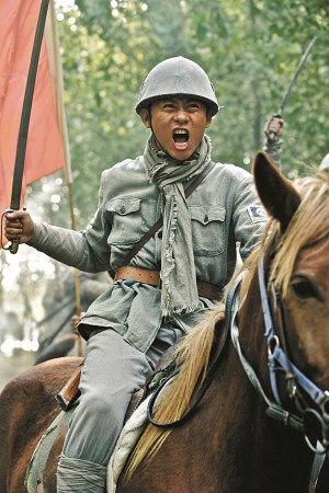 娱乐新闻  由青年演员李健,王雷,马苏等主演的电视剧《中国骑兵》正在
