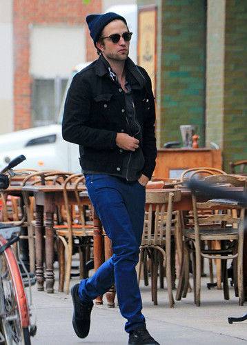 ����ɭ���������˹ͼ���ظ�����δͬʱ����