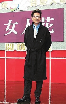 ̨�ǳ¿���Ů����¥��ɱ���飺С�����б�����