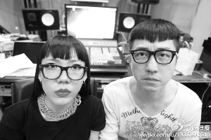 �׳�����Ī��¼�����Ӱ�����������ȿ���ͷ��ͼ��