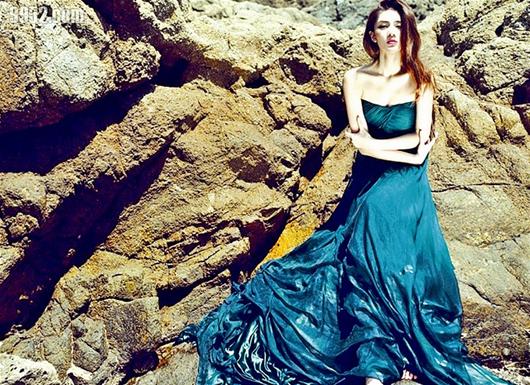 ��ῡ����족�¼�Ů����:��Ϸ����ѧ��ϵ�պ�ѧ��