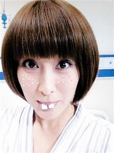 马苏晒龅牙雀斑照 笑问粉丝:你们还会爱我吗(图)