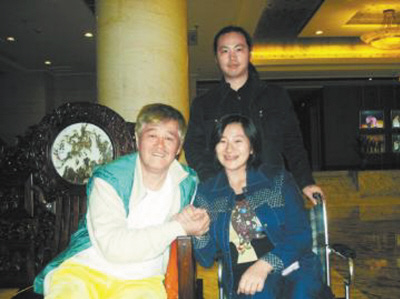 �Ա�ɽ����80��Ů���Ů����̱֫�����䵱����