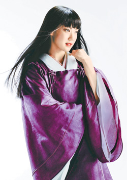 苍井优弃清纯演妩媚情妇 化大浓妆剪齐刘海(图)