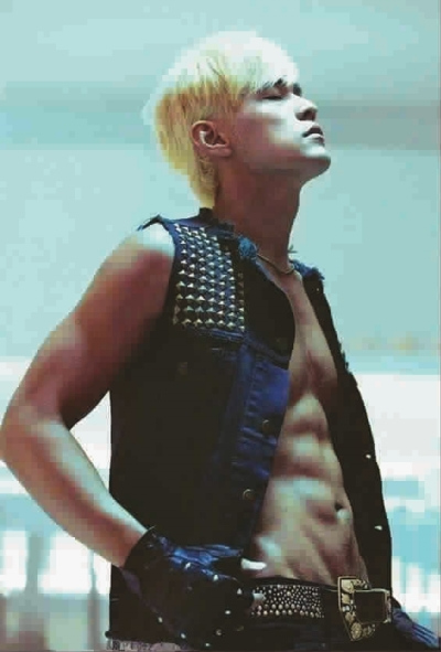 周杰伦为拍戏练出8块腹肌亲自操刀电影音乐(图)