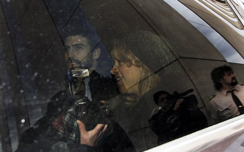 �����������׶������沿���������Ҹ�Ц�ݣ�ͼ��