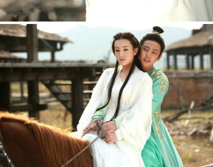 新"神仙姐姐"披洁白轻纱 网友:有点老气(组图)(5)