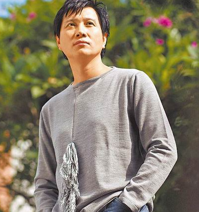 台歌手潘安邦骨灰入海 长眠于"外婆的澎湖湾"(图)(2)