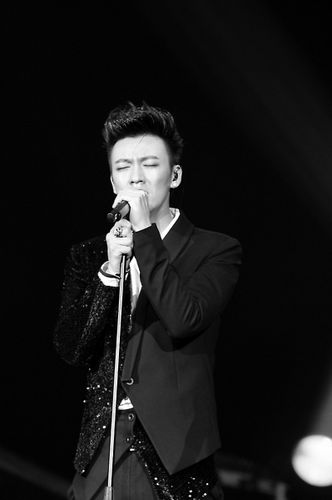 《中国最强音》陷"内定"说 信乐团新主唱疑将夺冠