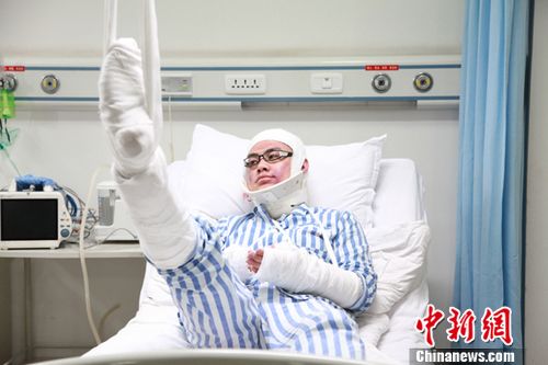 ����Ƭ����̬�ٳ��ȡ�̩�塷������ͷ��ͼ��