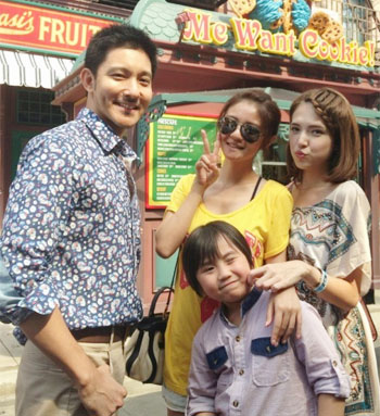 安以轩坦言仍在疗情伤出国游玩高呼“找幸福”