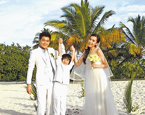 ��־ӱ�ͷ�˿����ɹһ��3��ȫ�Ҹ��գ�ͼ��