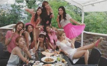 ��Ůʱ���ٷ���24������̫��Я���Ѱ��ɶԣ�ͼ��