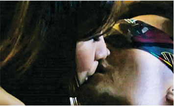 ����������2��ɾ����ϷԬӽ�ǵ�٩�Ϲ�������