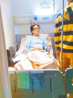 台湾艺人高凌风喉咙病变还想赚钱供儿子读书(图)