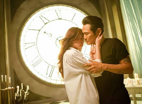 �ŵ�ΰ��MV��Ů���ǲ���̹�ԣ��������ţ�ͼ��