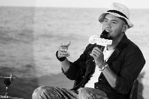 ���������԰��������������Ź�Ľ����Դ��ڣ�ͼ��