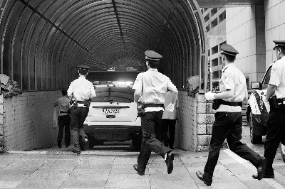 ��ĳĳ���������ʦ�ƽ���ʾ����ת�ԡ�֤�ݣ�ͼ��