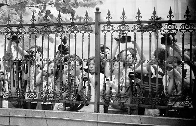 李某某案开审李方律师称将出示“逆转性”证据(图)(3)