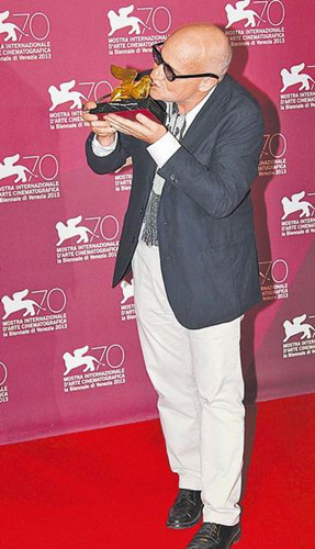 ��һ����·ͨ�������ý�ʨ��ɪ��˹����ŵ��Ӱ��