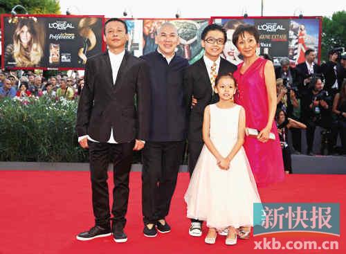 ��¼Ƭ�׶ᡰ��ʨ�������������Ρ�����ʮ��԰�