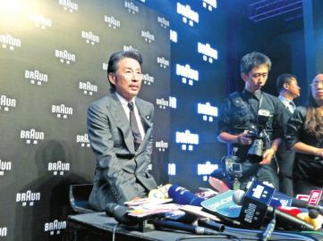 陈道明为新片留长发坦言:张艺谋新戏月底开机