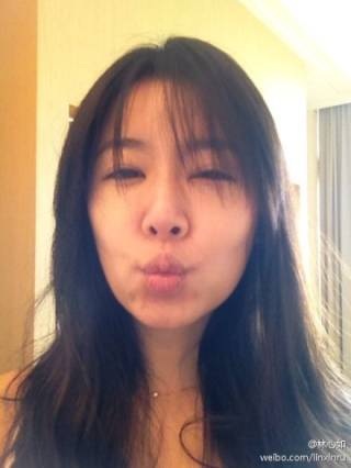 苏有朋庆40岁生日林心如隔空献吻(图)