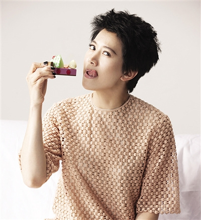 Ԭӽ����˫���Ƭ����Ů����ְ���ͼ�ͥ�в�ͬ��