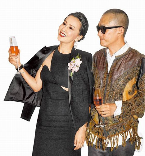 ����ΰ���������������Ļ�Ƴ���ս���ţ�ͼ��