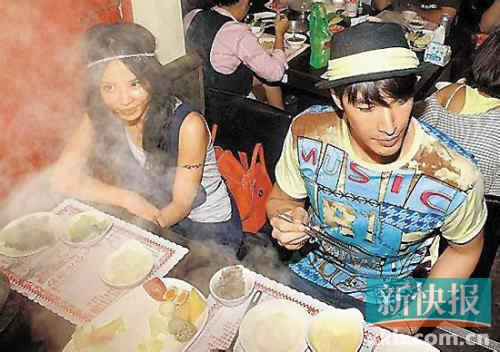 �����������ѱ�����������Ů�����۱���6����ͼ��