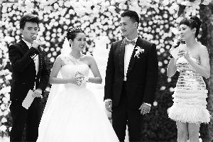 �ν����Ϲ�����Ĭ�����Ҹ��³������ѵ��˵���