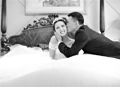 �ν�����������ǰ������С����ף����ͼ��