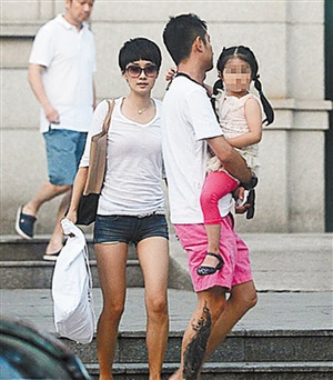 ��������΢������䴧���Ӧ��Ů����ѧУ����