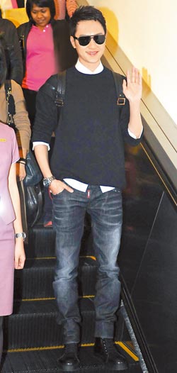 ���ܷ帰̨�����������Ƿ�˿��ǰ��������������