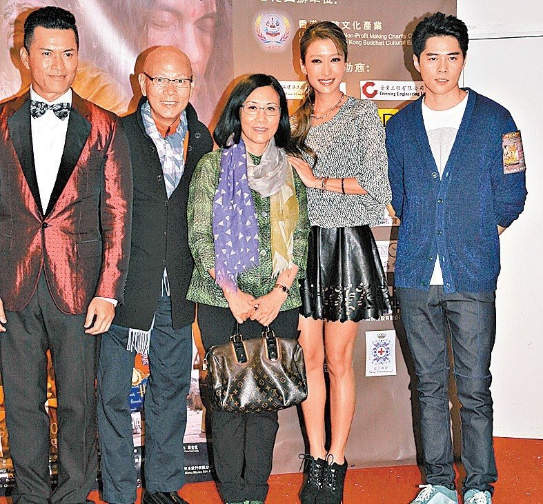 �޼�Ӣ��������֤���ع�ⱬ�����Դ���ˮ��ͼ��