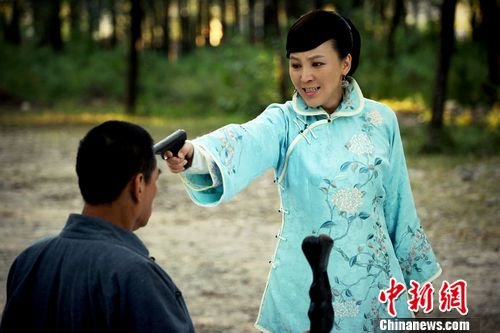 �����ȡ��򹷹�������Ů�����������װ��ͼ��