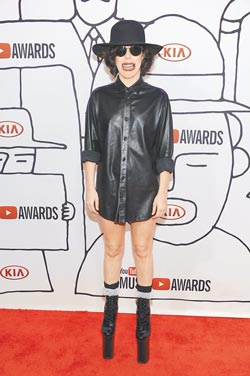 Ladygaga�����������˴�ɹ�޳����ȣ�ͼ��