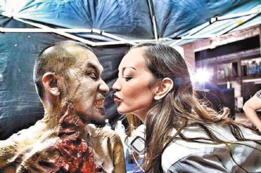 �����ȹ��Ļ�ʬ��Ӱ�Գ�Բ��ÿ�컯ױ3Сʱ��ͼ��