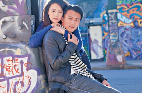 谢霆锋高圆圆亲密剧照曝光 纽约街头紧紧相拥(图)