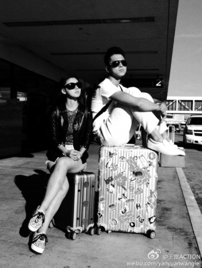 ������С�Ȼ��Я�ִ�ƴ������Է�������Ϸ��ͼ��