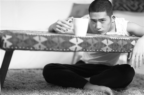 ����Ȼ�������ʱ��ڰ�д���ع⣨ͼ��