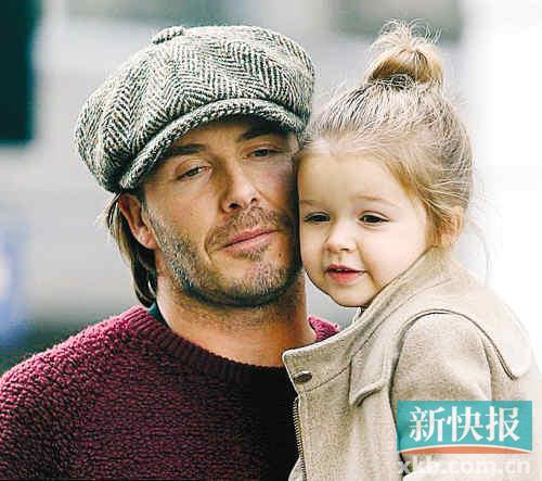 ���˺�ķЯСŮ��������Ů���������ȷ���ͼ��