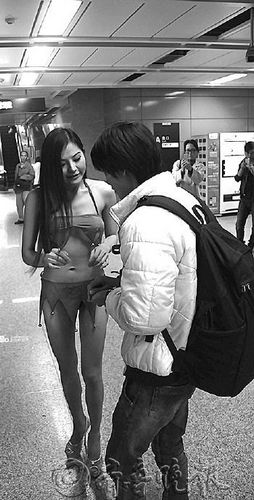 Ů�������Ķ�����Ӿװ�������������飨ͼ��