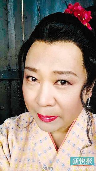 ���¸��ٶ��а�Ůװ���;����Ŵ��Լ���ͼ��