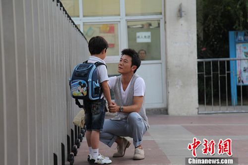 “独生子”聚焦80后林申:我们是幸福又不幸的一代人