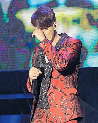 陶喆个唱缅怀父亲陶大伟一度唱到落泪(图)