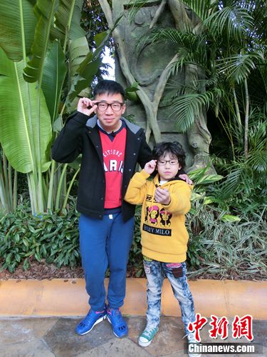 ���͸¶�뵱�ְ����飺��������һ���ͺ����ദ