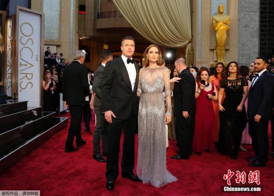 朱莉奥斯卡红毯秀42克拉钻石耳环(图)